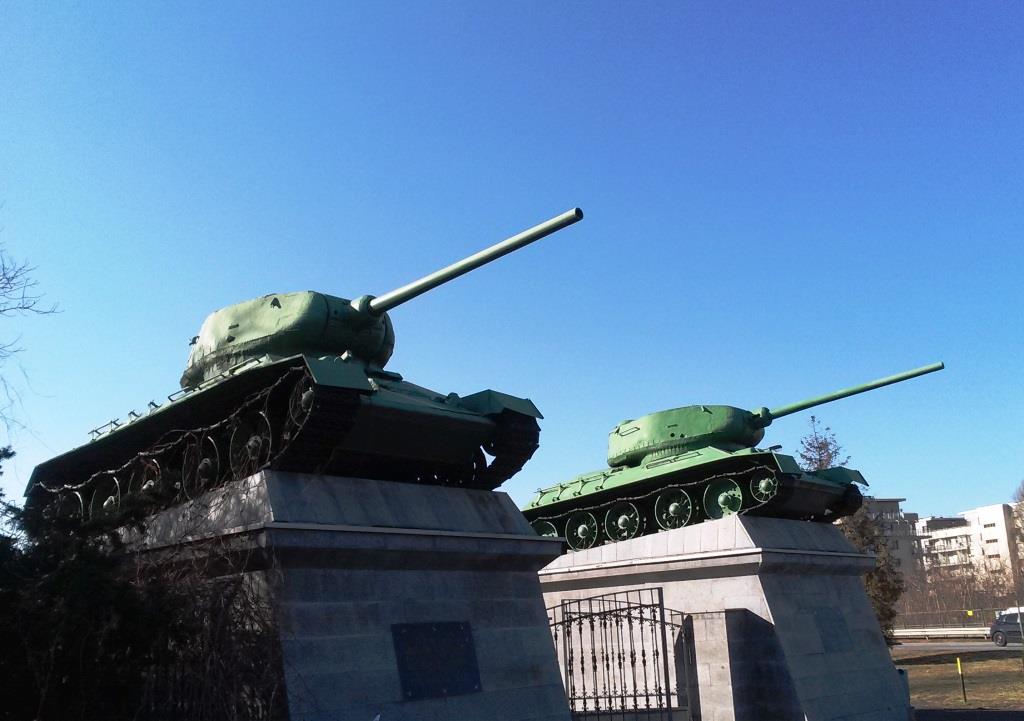 Постамент "Радянські танки у Вроцлаві"